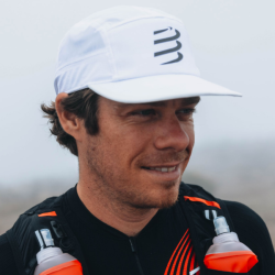 COMPRESSPORT - 5 PANEL LIGHT CAP - White