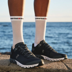 COMPRESSPORT - PRO RACING SOCKS V4.0 RUN HIGH - White