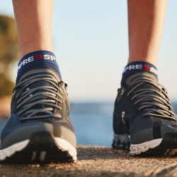 COMPRESSPORT - PRO RACING SOCKS V4.0 RUN LOW - Blue